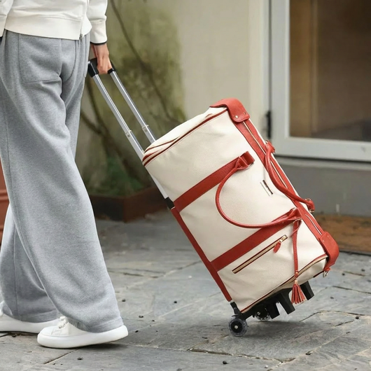Veloura Traveling Bag