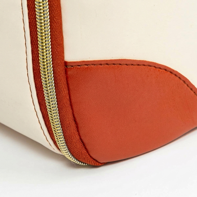 Veloura Traveling Bag
