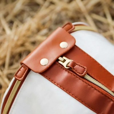 Veloura Traveling Bag