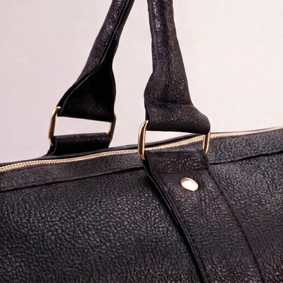 Veloura Traveling Bag