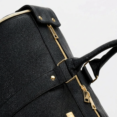 Veloura Traveling Bag