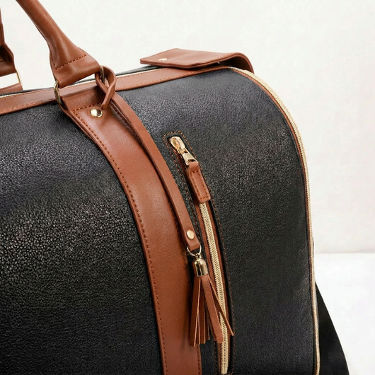 Veloura Traveling Bag