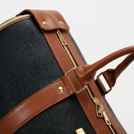 Veloura Traveling Bag